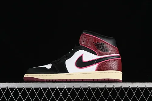 All categories Air Jordan Jordan series basketball shoes Air Jordan 1 Mid Air Jordan 1 Mid AJ1 Joe 1 snake pattern black and red toes Zhongbang basketball shoes FQ7818-101